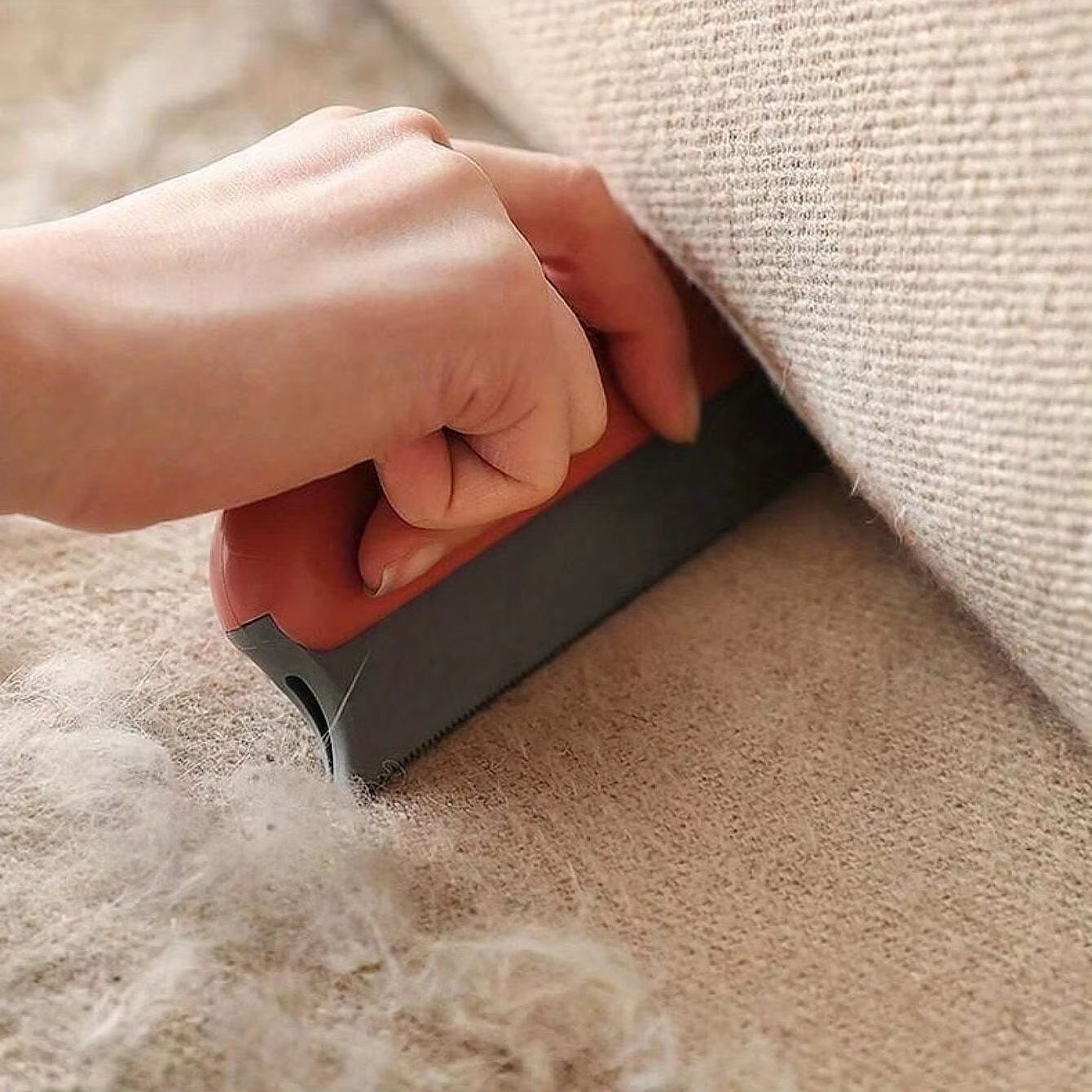 Professional Pet Hair Removal Brush for Cats and Dogs - Gently Removes Fur and Wool for a Clean Home